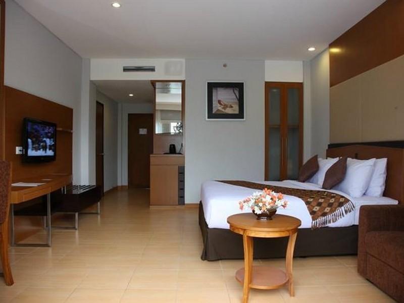 Green Valley Resort Пурвокерто Екстериор снимка
