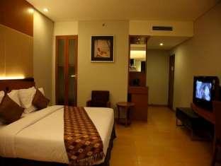 Green Valley Resort Пурвокерто Екстериор снимка